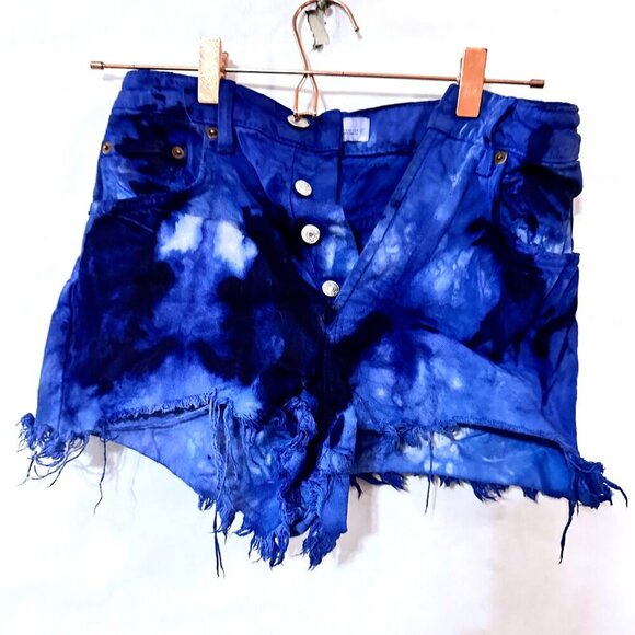 Zara Size 2 Blue Denim Shorts Jeans Tie Dyed Distressed Hot Fringe Tied Dye OOAK - Picture 3 of 8